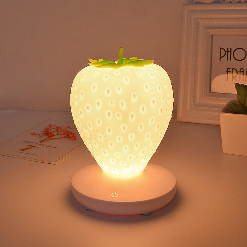 Strawberry shaped lamp